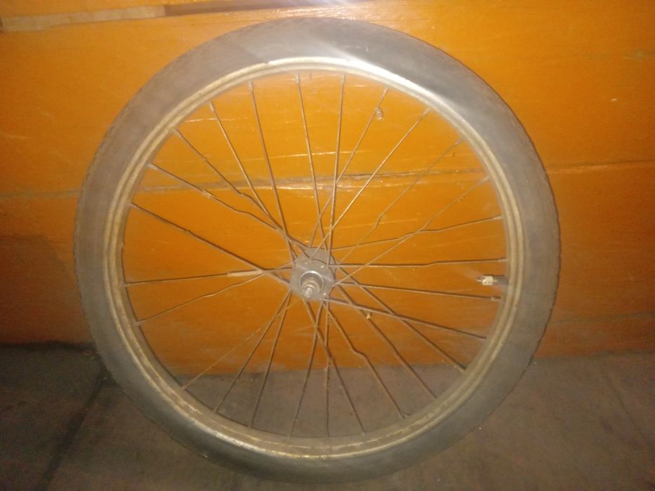 Продам колесо на велосипед