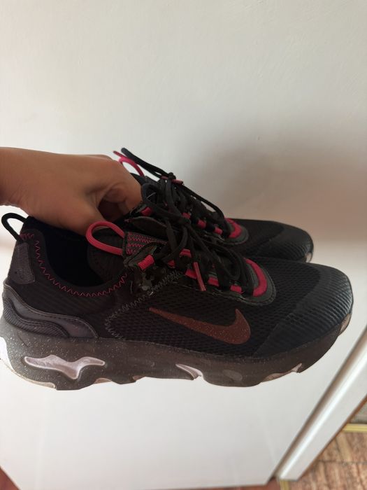 Оригинални маратонки NIKE