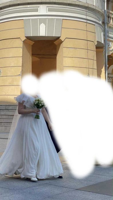 Rochie de mireasă alb ivory – elegantă & lejeră