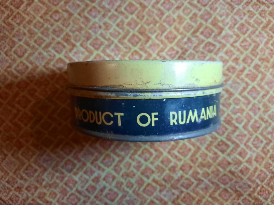 Cutie veche de caviar din România de peste 60 de ani