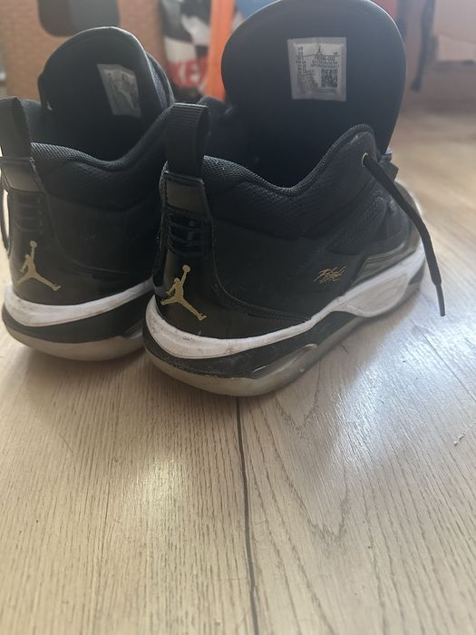Jordan Stay Loyal 3