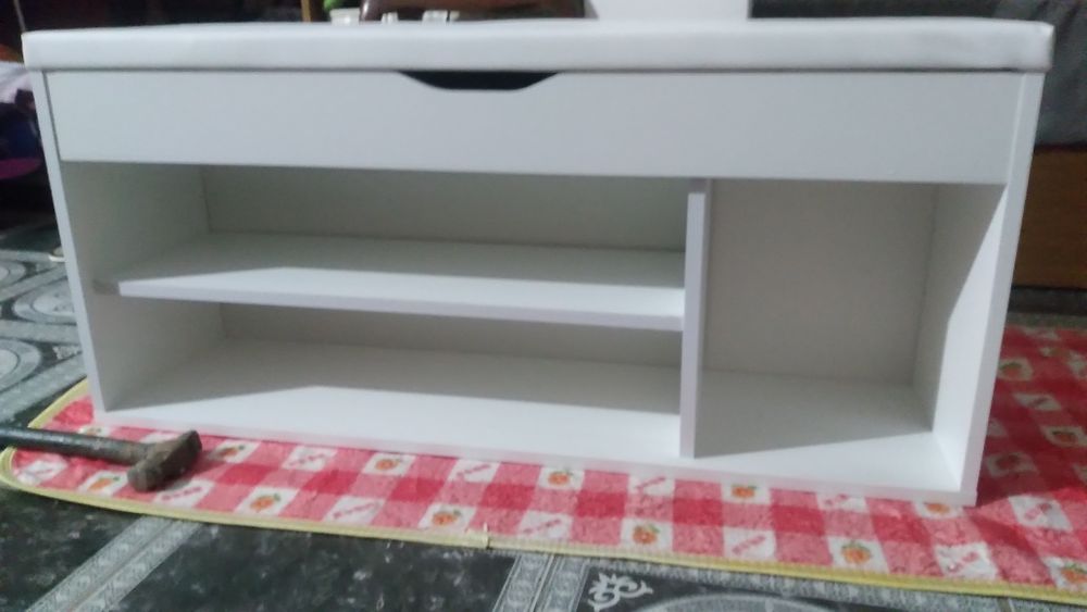 Продам полку по обувь 33000. ТОРГ