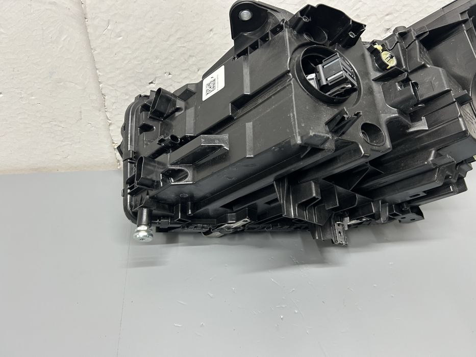 Far bmw G60 G61 full led adaptive 2024-2025 dreapta