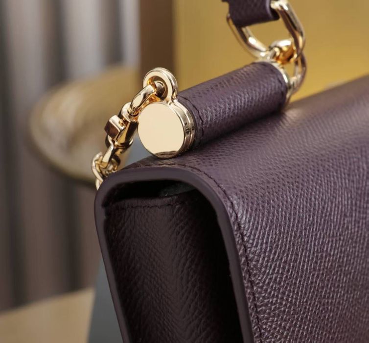 Луксозна дамска чанта Dolce & Gabbana Dauphine