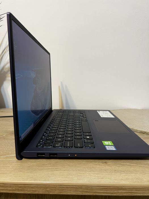 Laptop ASUS VivoBook 15 (X512F) /i5 Gen 8 /12GB RAM /Citiți descrierea