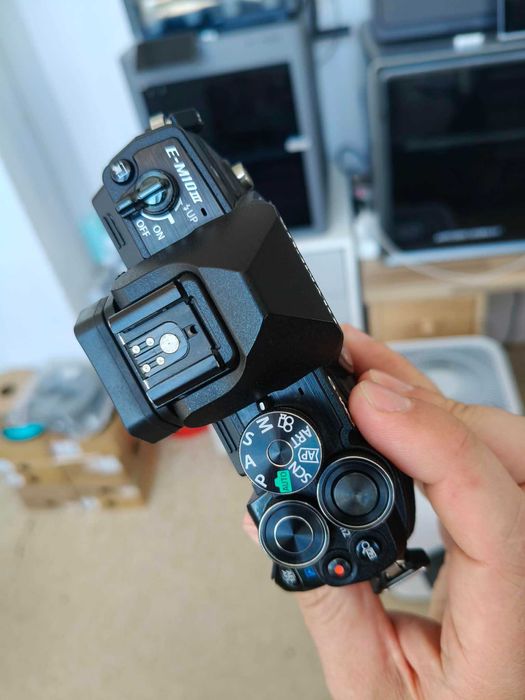 Aparat foto Olympus E-M10 Mark III mirrorless, MFT / M3/4