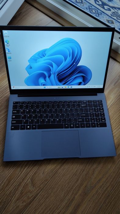 Laptop 15,6 inch / 4 GB RAM / ssd 128 GB/