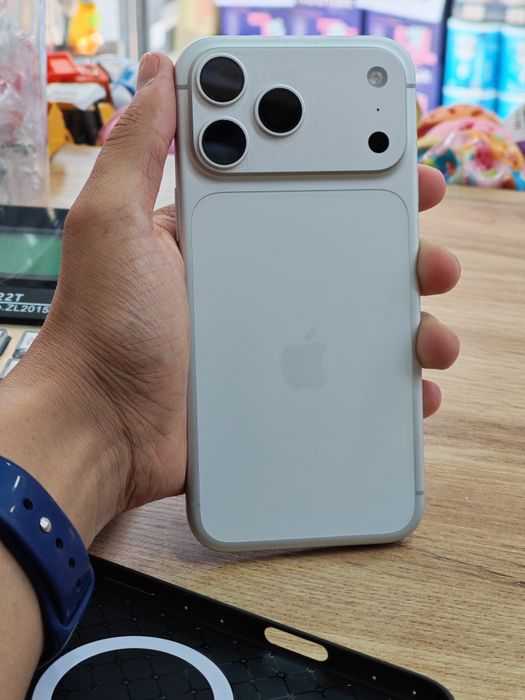IPhone 17 Pro Max 256gb silver sim