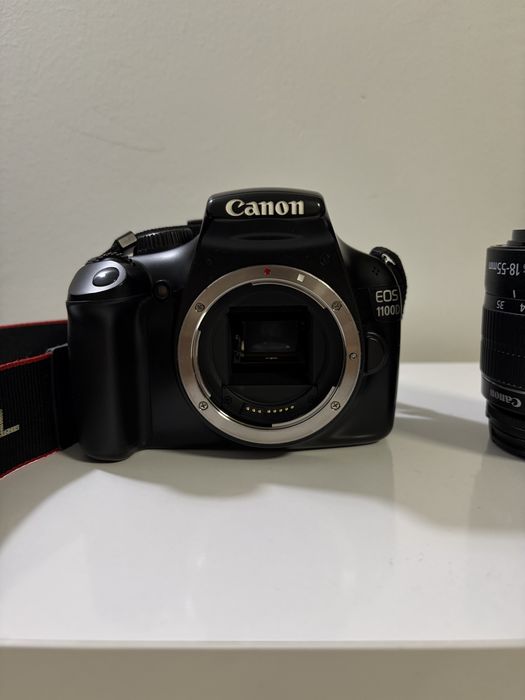 Aparat foto Canon Kit Eos1100D + Obiectiv 18-55