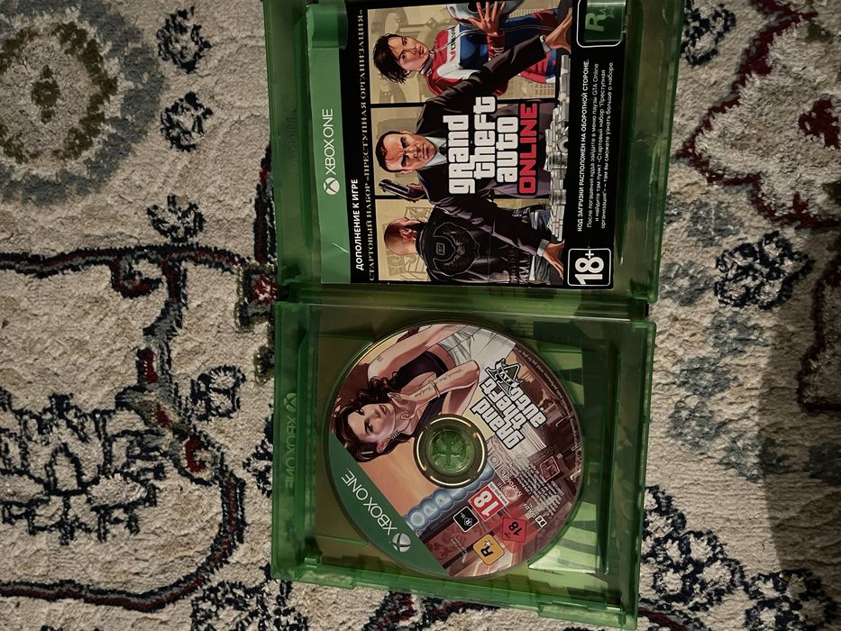 Продам диск Gta 5 на Xbox