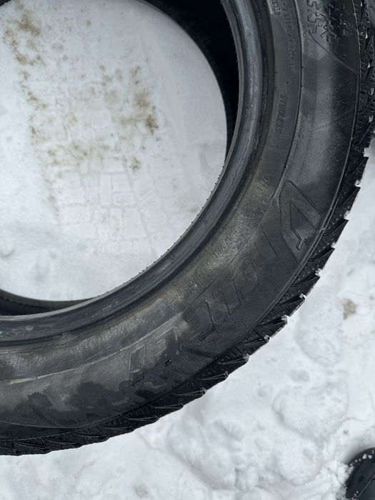 Продаю шины (2 штуки)