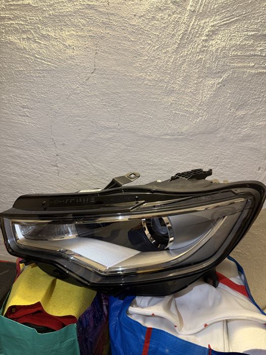 Vand far hella nou pentru audi a6 c7