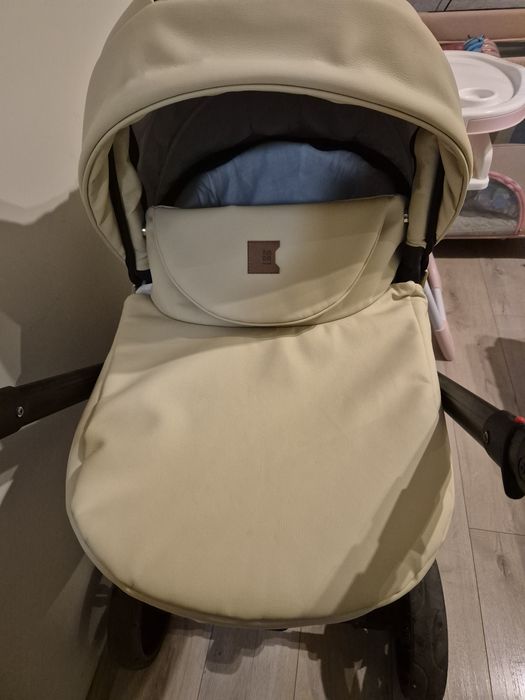 Бебешка количка 3 в 1