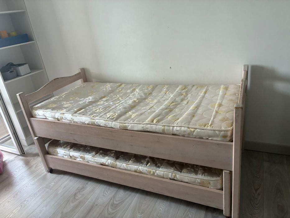 Деревянные кровати