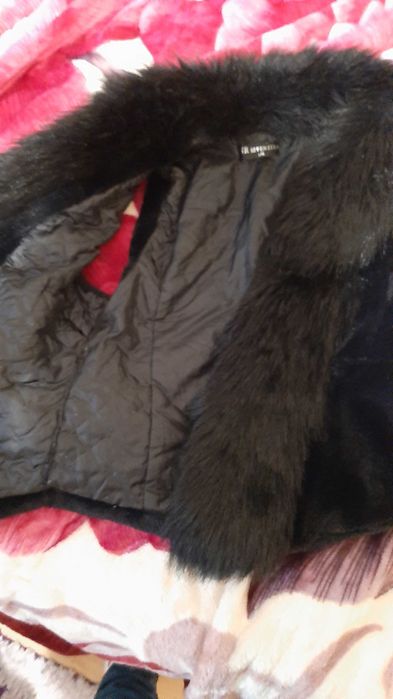 Продавам дамско елече