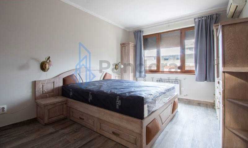 Дава се под наем Двустаен апартамент в София, Център - 77 кв.м за 580 € - Снимка #4