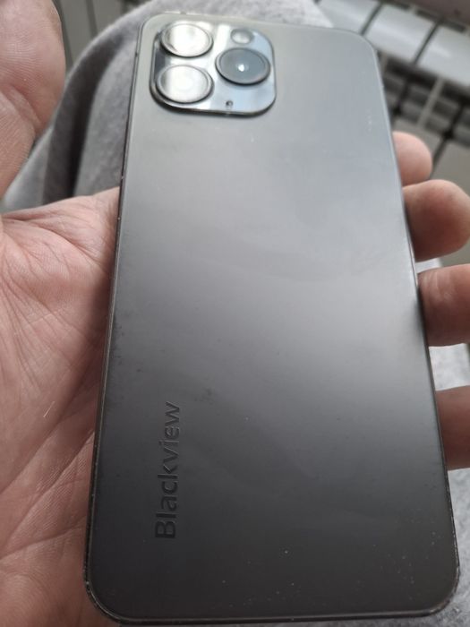 Продам телефон  блэквиев