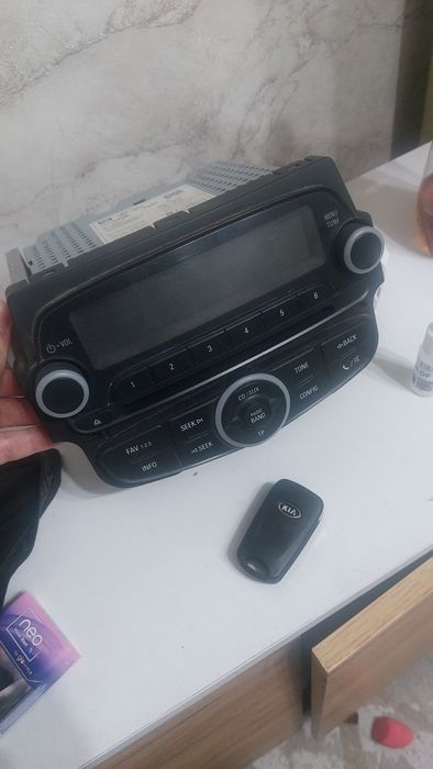 Продам автомагнитолу