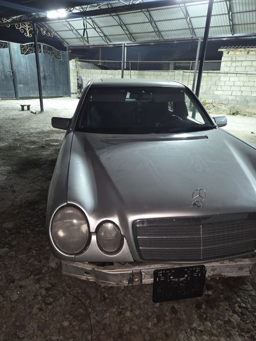 Мерседес 210 разбор