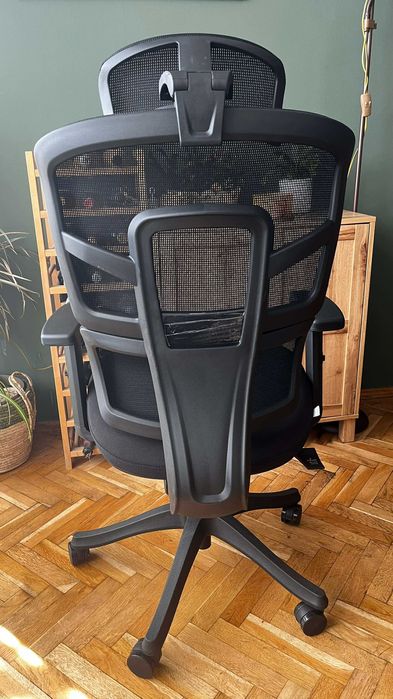 Ергономичен стол  нов от stola.bg