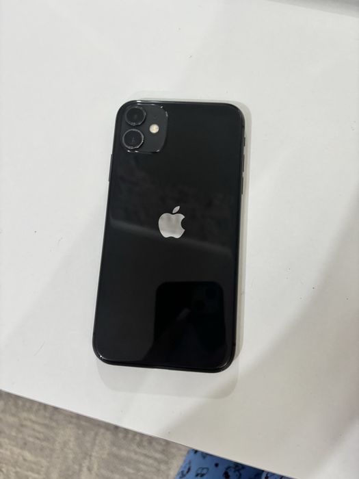 iphone 11 б/у акб 72%