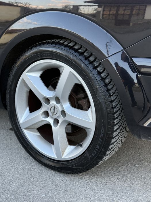 Opel Astra H TwinTop-Кабриолет