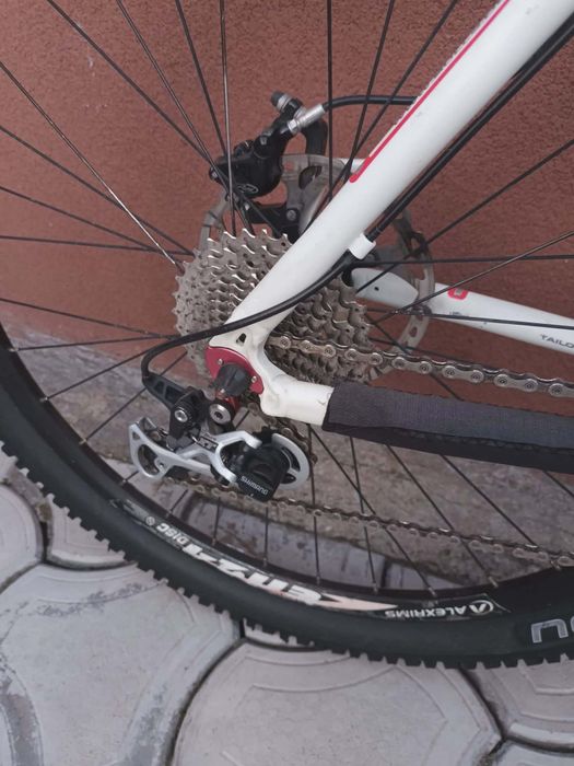 Vind bicicleta bulls cadru 52 roti pe 26 adusa recent elvetie