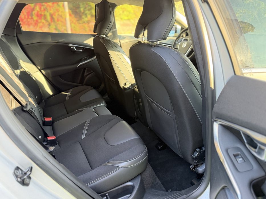 Volvo V40 si in rate