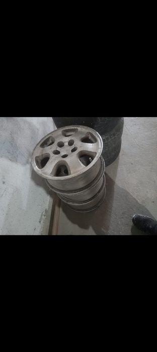 Продам диски  16