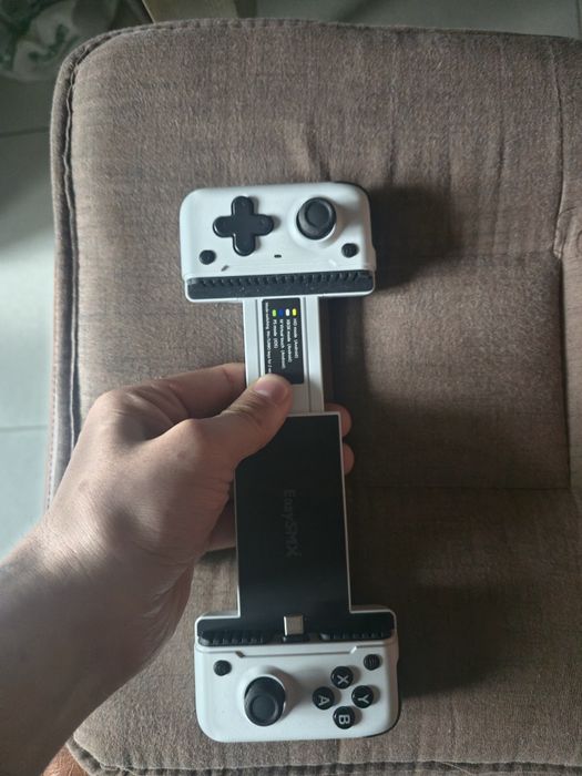 Controller Gaming Telefon EasySMX M10 - USB-C, Hall Effect, Nou/Impecabil