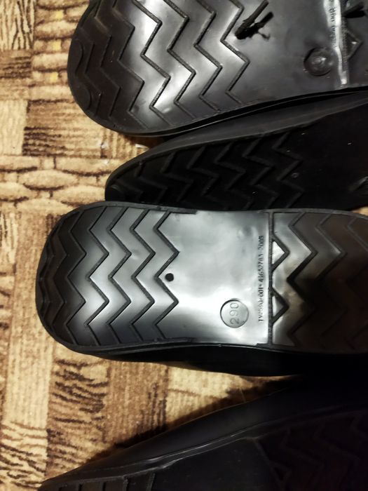 Продам шапку и галоши