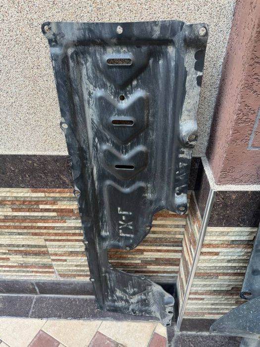 Защита днища шасси автомобиля Lixiang Li Auto L9 max