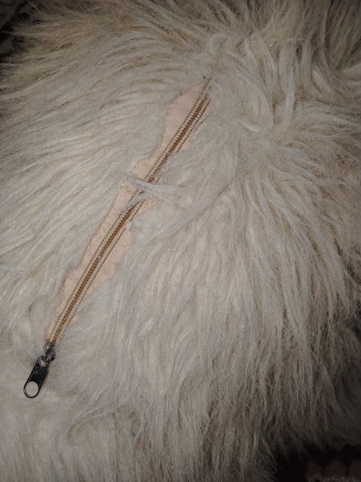 Юмшок ойинчок сотилади