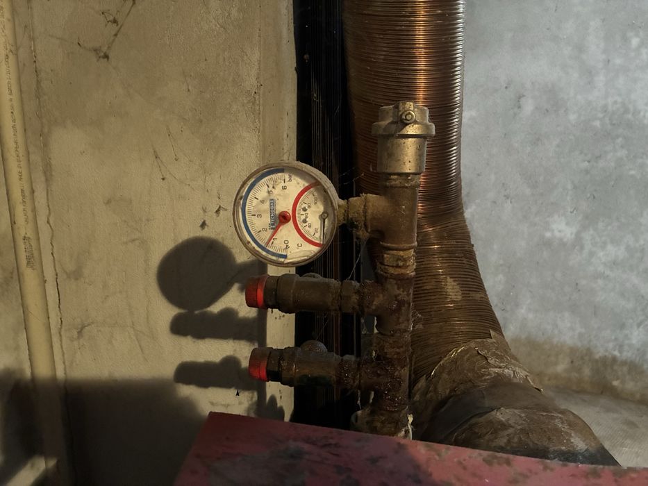 Centrala lemne Vidrarus - usa de sus taiata pentru arzator