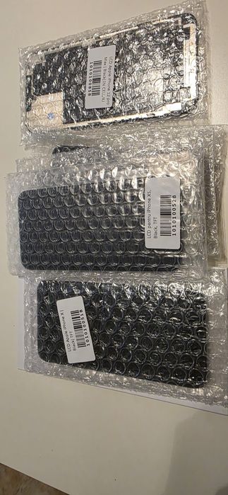 Dosplay Apple iPhone noi și originale