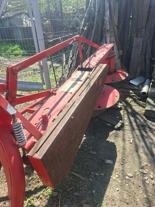 Vand cositoare .mai multe detalii la telefon