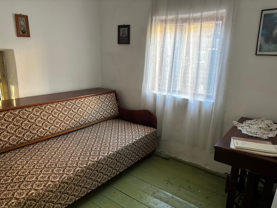 Casă batraneasca de vanzare!