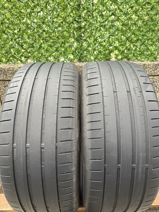 Автомобилни гуми 235 40 18 Falken