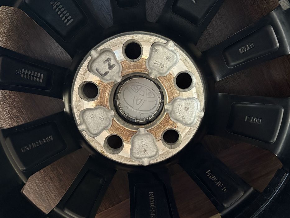 Оригинални джанти Toyota / Тойота 17" 5х114.3