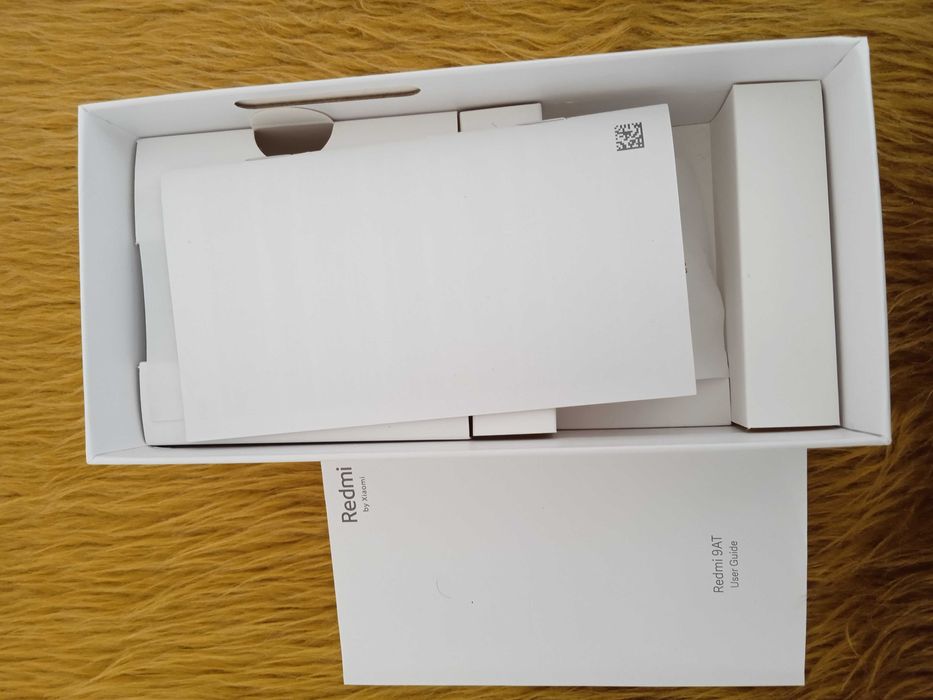 Продавам телефон Redmi 9A, Redmi 9AT, Nokia 100