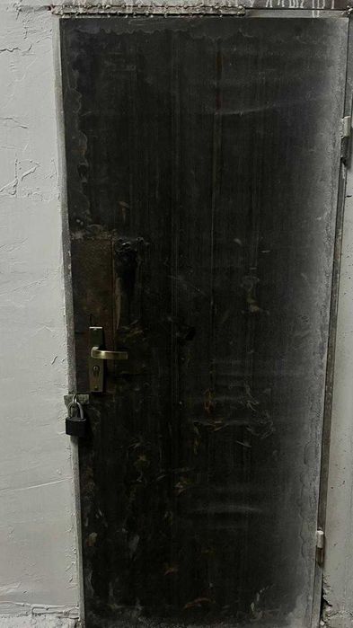 Помещения в паркинге для хранения.