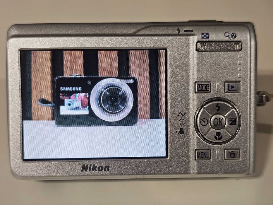 Y2K Aparat foto digital compact Nikon S200 7.1MP 3xZoom