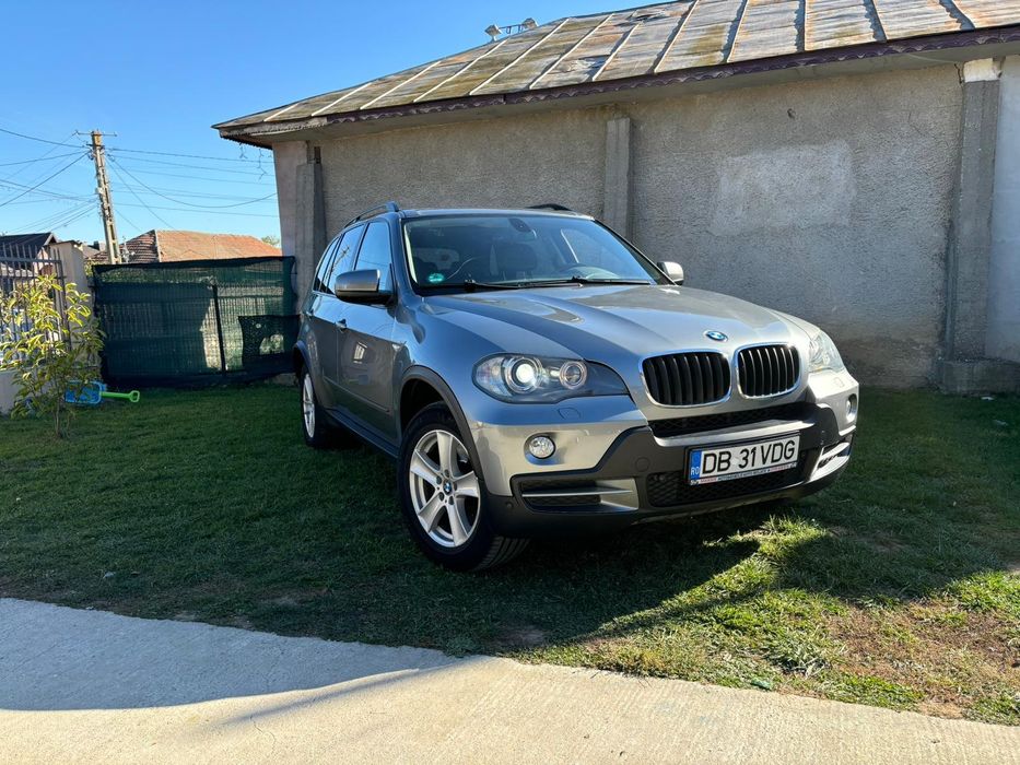 Vând bmw x5 3.0d