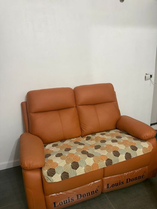 Диван двухместный