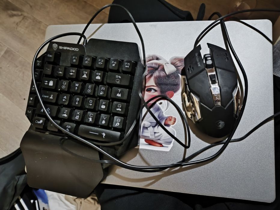 Продам ноутбук от Tecno
