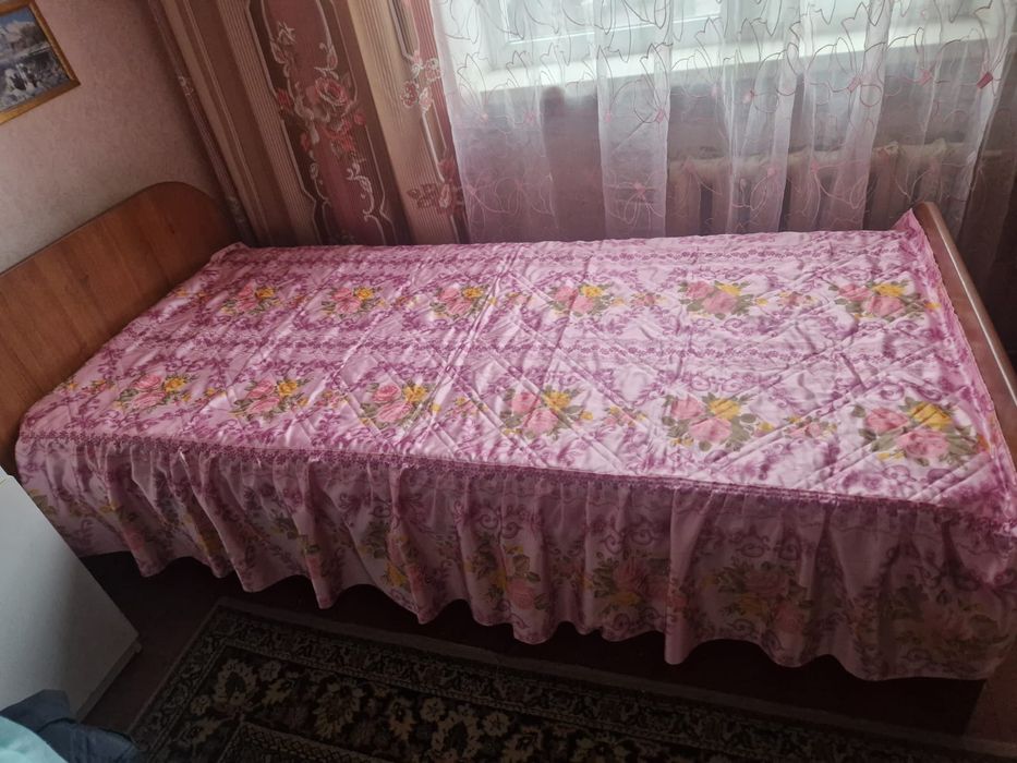 Кровать полуторка. В отличном состоянии