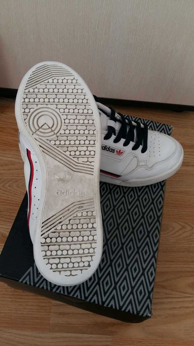 Маратонки- ADIDAS-38 номер