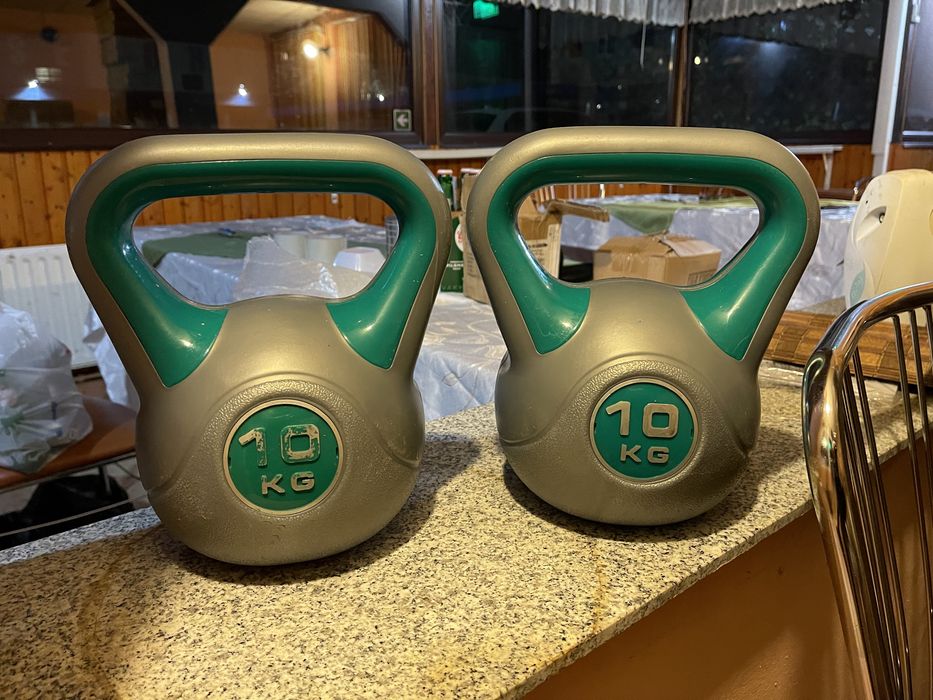 Kettlebell 10 kg+10 kg=20 kg noi made in Germany pret 80 ron buc.