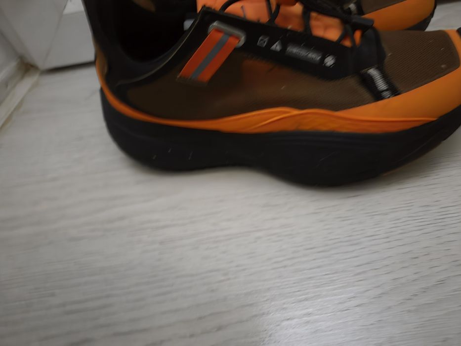 Продам кросовки размер 40