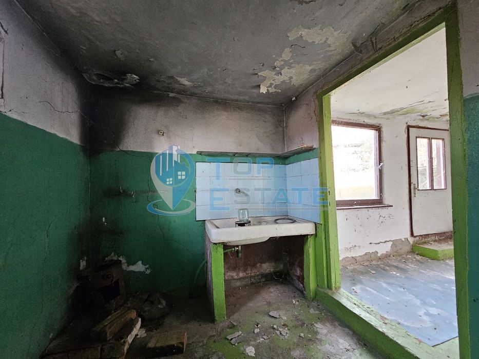 Продава се Къща в с. Козловец, Област Велико Търново - 120 кв.м за 92 €/кв.м - Снимка #10